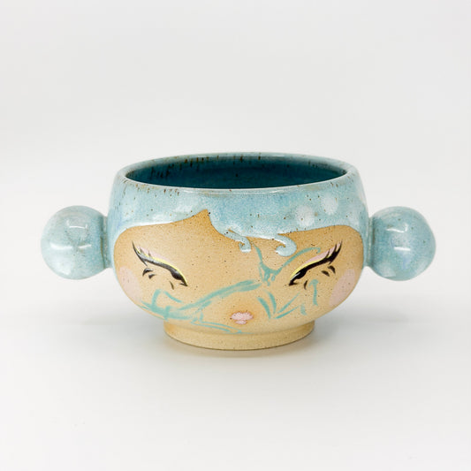 Praying Mantis Cup