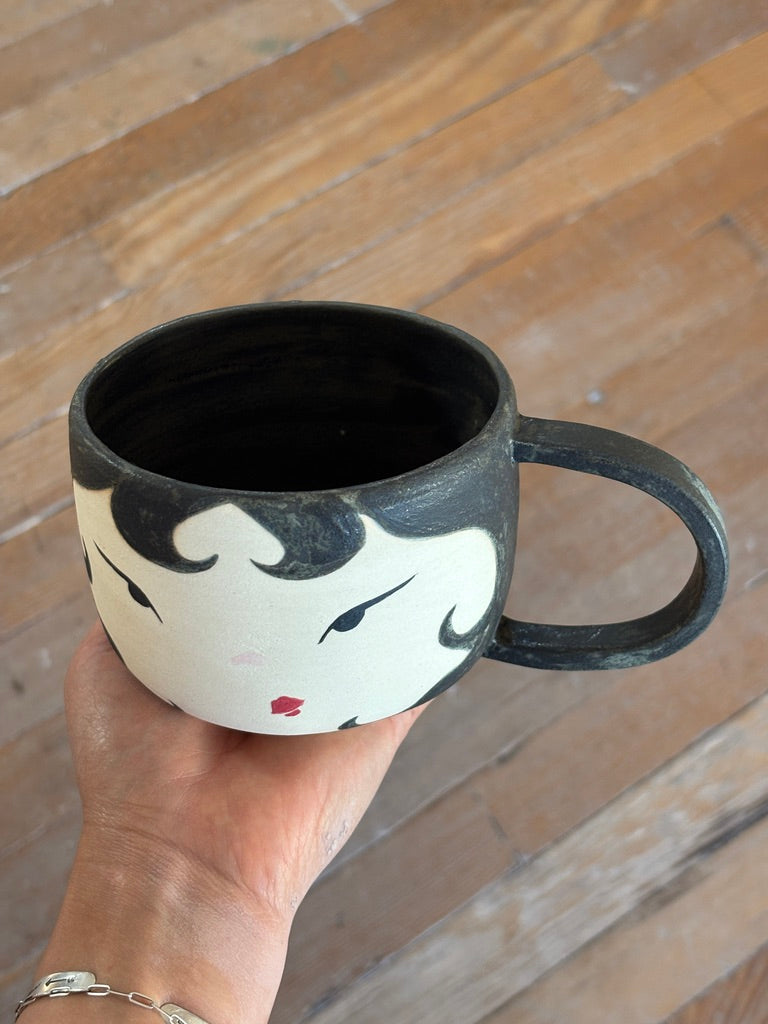 Qi Yue Mug